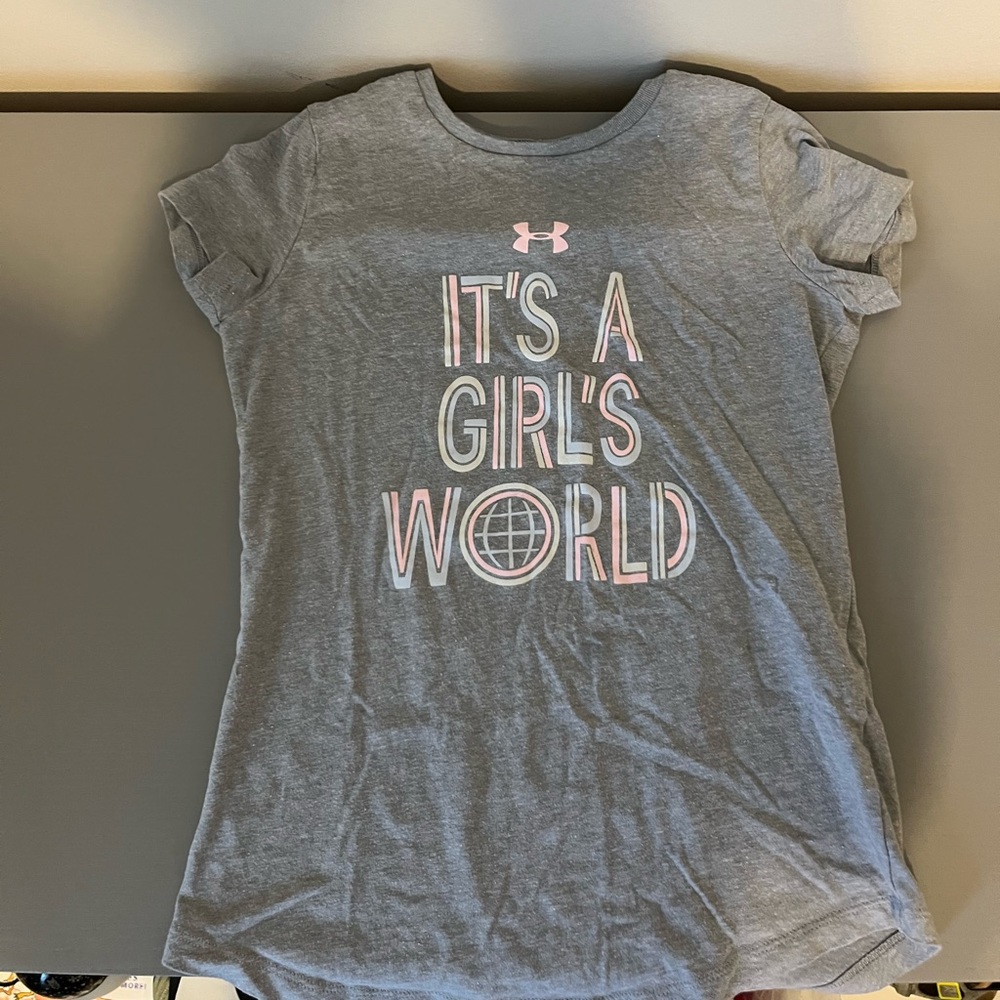 Under Armour shirt size M